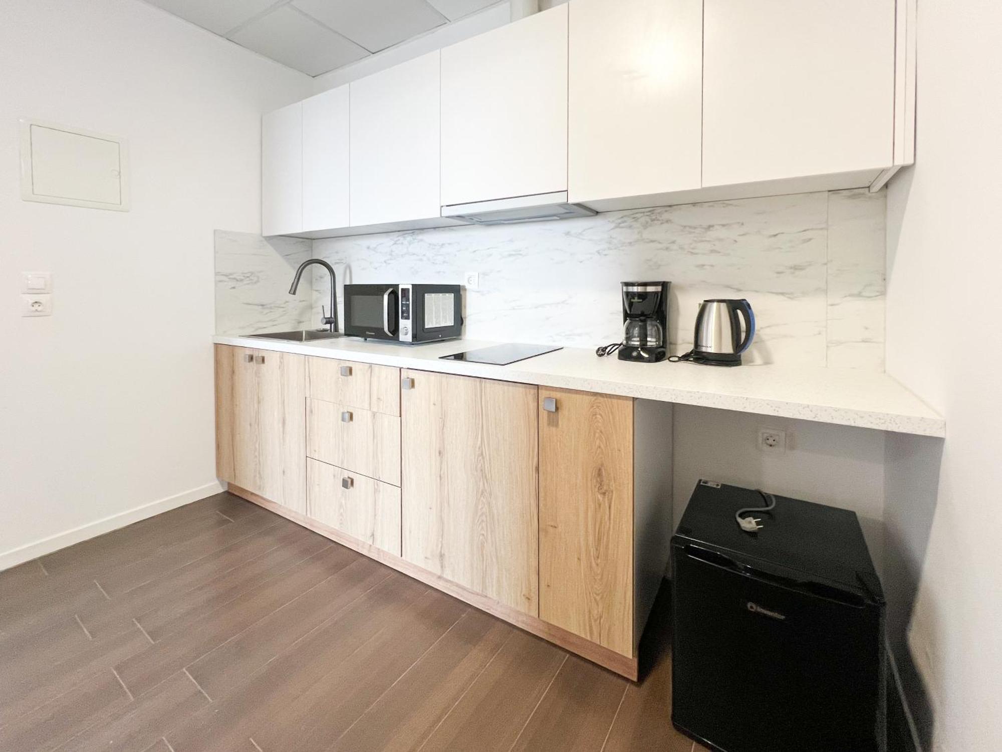 Anhome K11 Serviced Apartments Атина Екстериор снимка