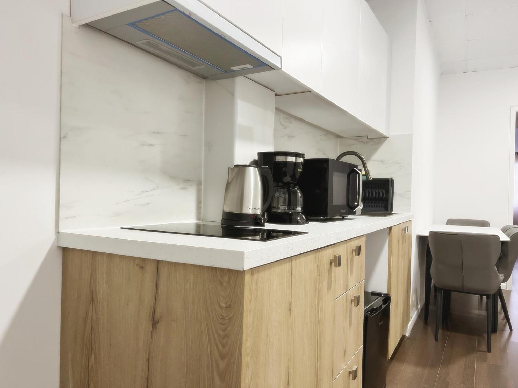 Anhome K11 Serviced Apartments Атина Екстериор снимка